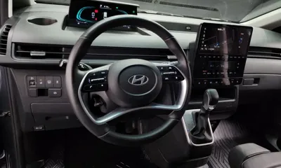 Hyundai Staria