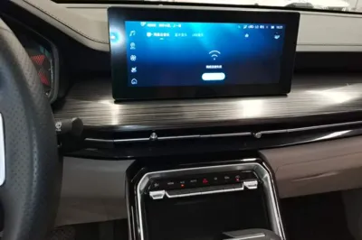 Wuling Asta