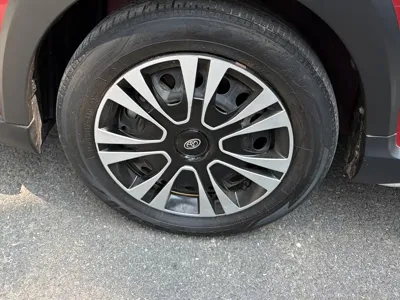 Toyota Yaris L
