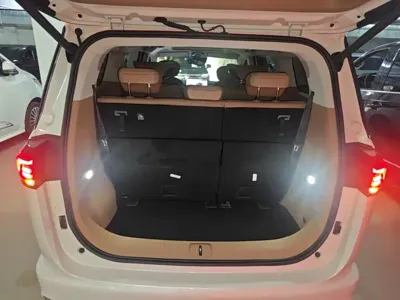 JAC Refine Refine RF8 PHEV