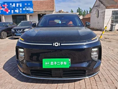CHANGAN NEVO Q07
