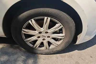 Qoros 3