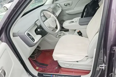 Leapmotor B10