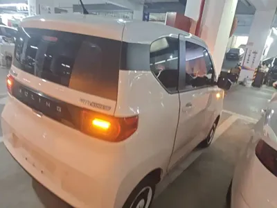 Wuling MINIEV