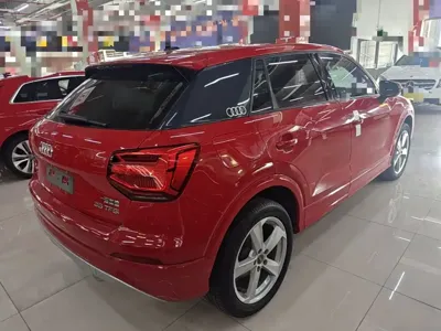 Audi Q2L