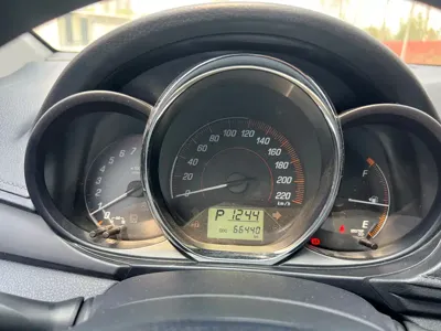 Toyota Yaris L