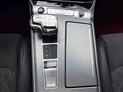Audi A7L