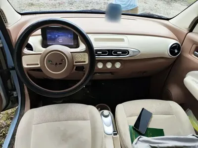 Wuling MINIEV