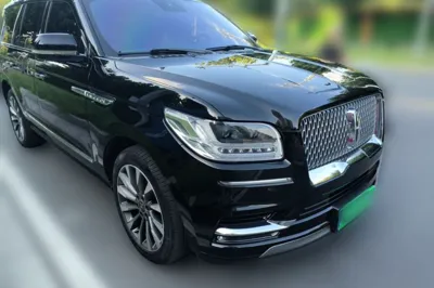 Lincoln Navigator