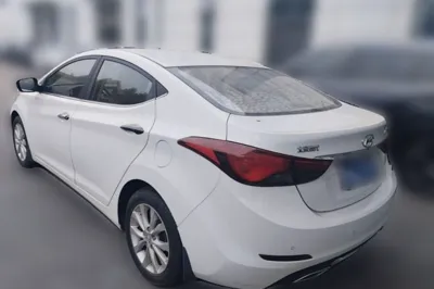 Hyundai Elantra (5th Generation