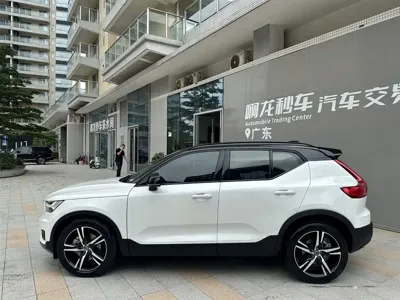 Volvo XC40