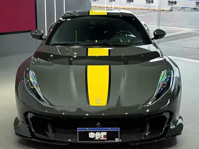Ferrari 812