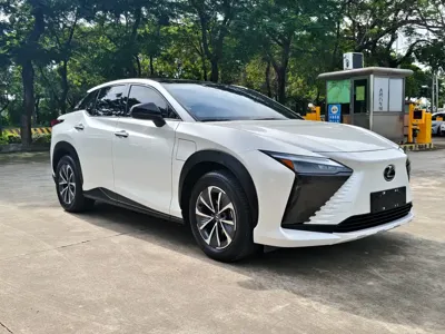 Lexus RZ
