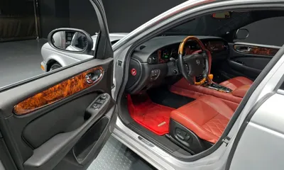 Jaguar XJ-8
