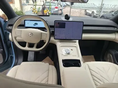 Nio EC6