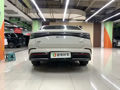 BYD Seal 07 DM-i