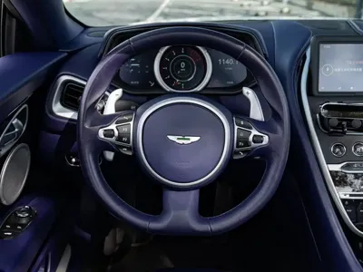 Aston Martin DB11