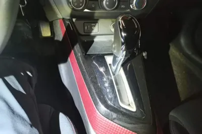 Nissan Lannia