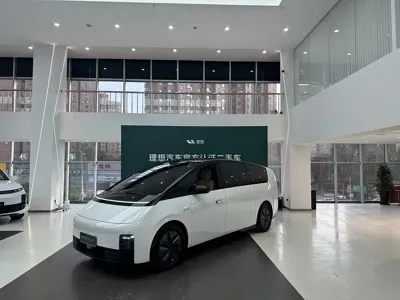 Li Auto Li MEGA
