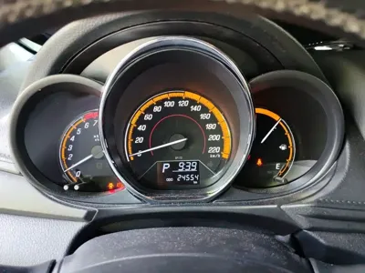 Toyota Yaris L