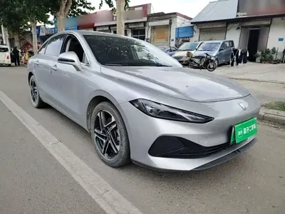 Roewe D7