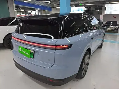 Li Auto 理想i8