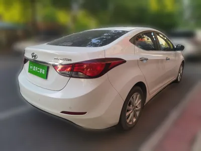 Hyundai Elantra (5th Generation