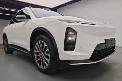Nio EC6
