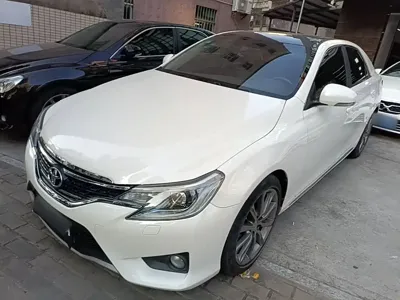 Toyota Reiz