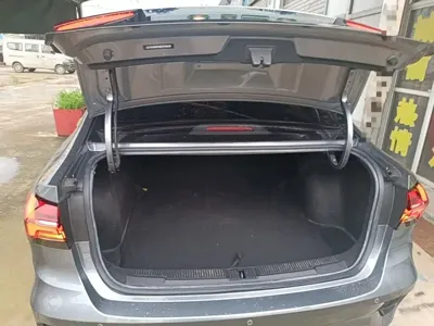 Roewe i5