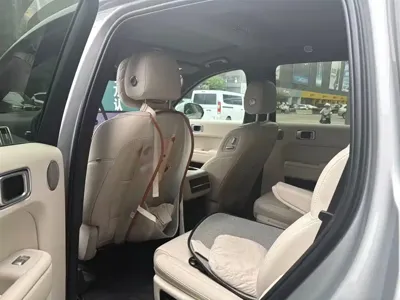 Li Auto Li L8