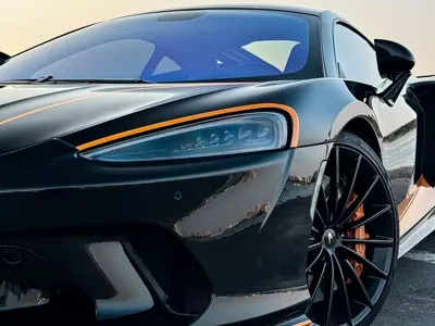 McLaren GT