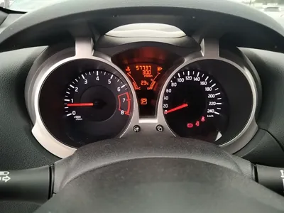 Infiniti ESQ