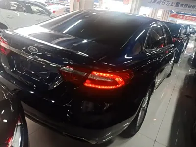 Ford Taurus