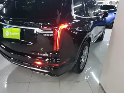 Cadillac XT6