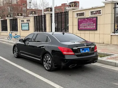 Hyundai Equus