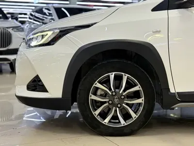 Toyota Yaris L