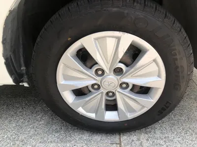 JAC Refine Refine M3