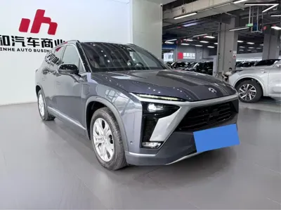 Nio ES8