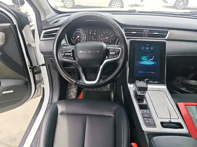 Roewe RX5