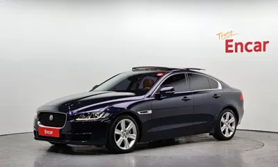 Jaguar XE