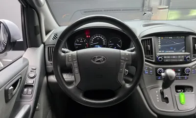 Hyundai Starex