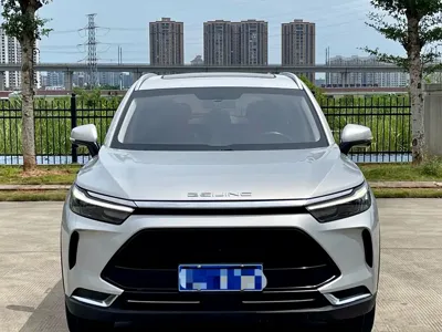 BAIC X7