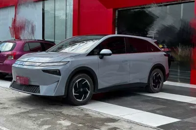 Venucia VX6