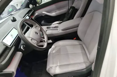 Nio EC6