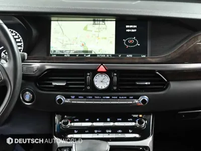 Genesis EQ900