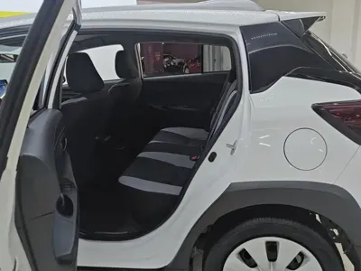 Toyota Yaris L