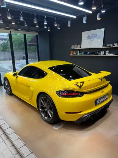Porsche 718