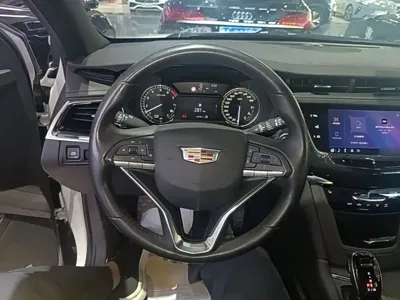 Cadillac XT6