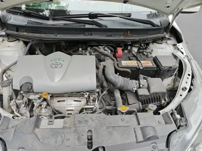 Toyota Yaris L